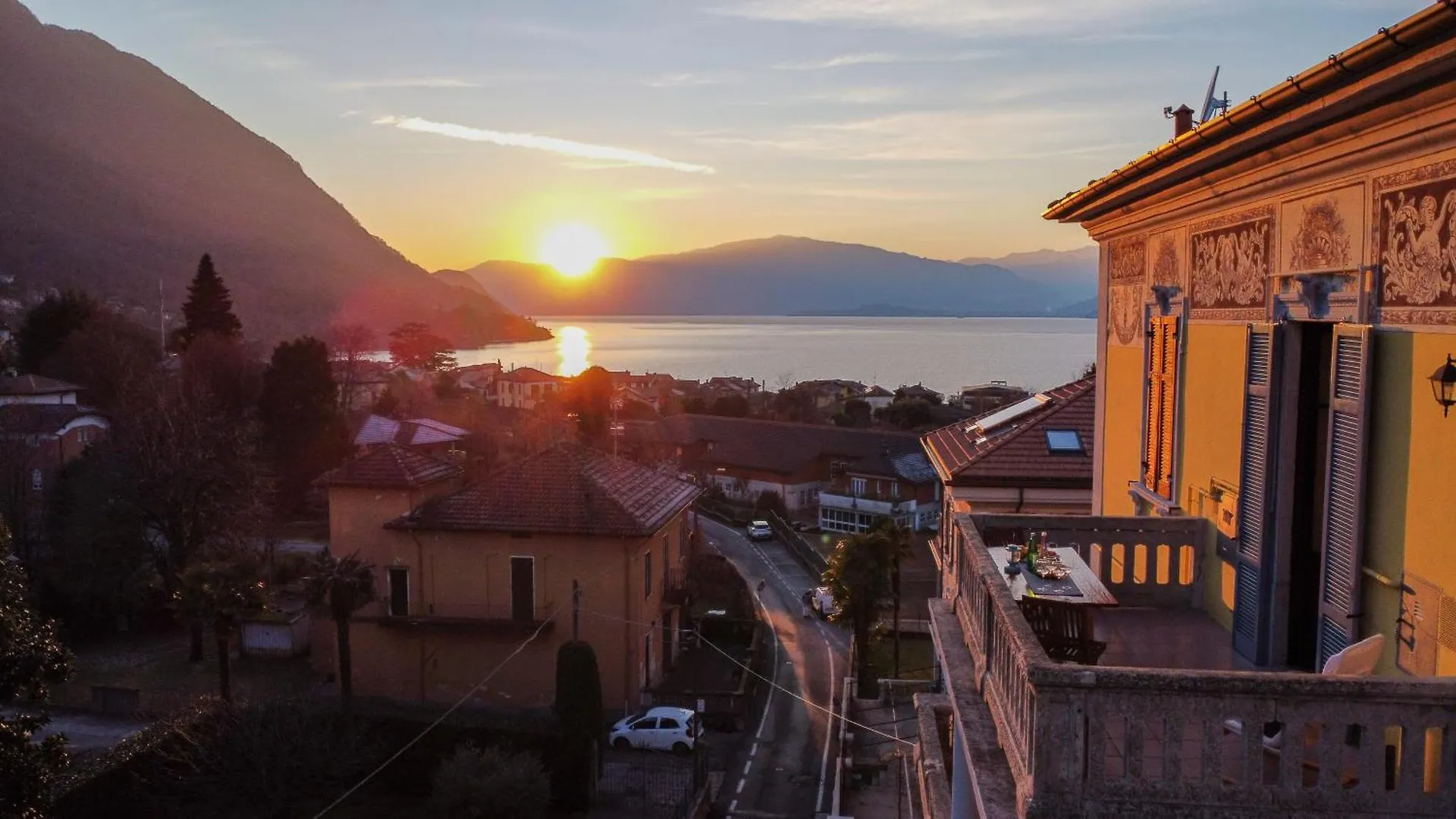 Residenza Maddalena Lago Maggiore Wifi & View Castelveccana 0*,  Italy
