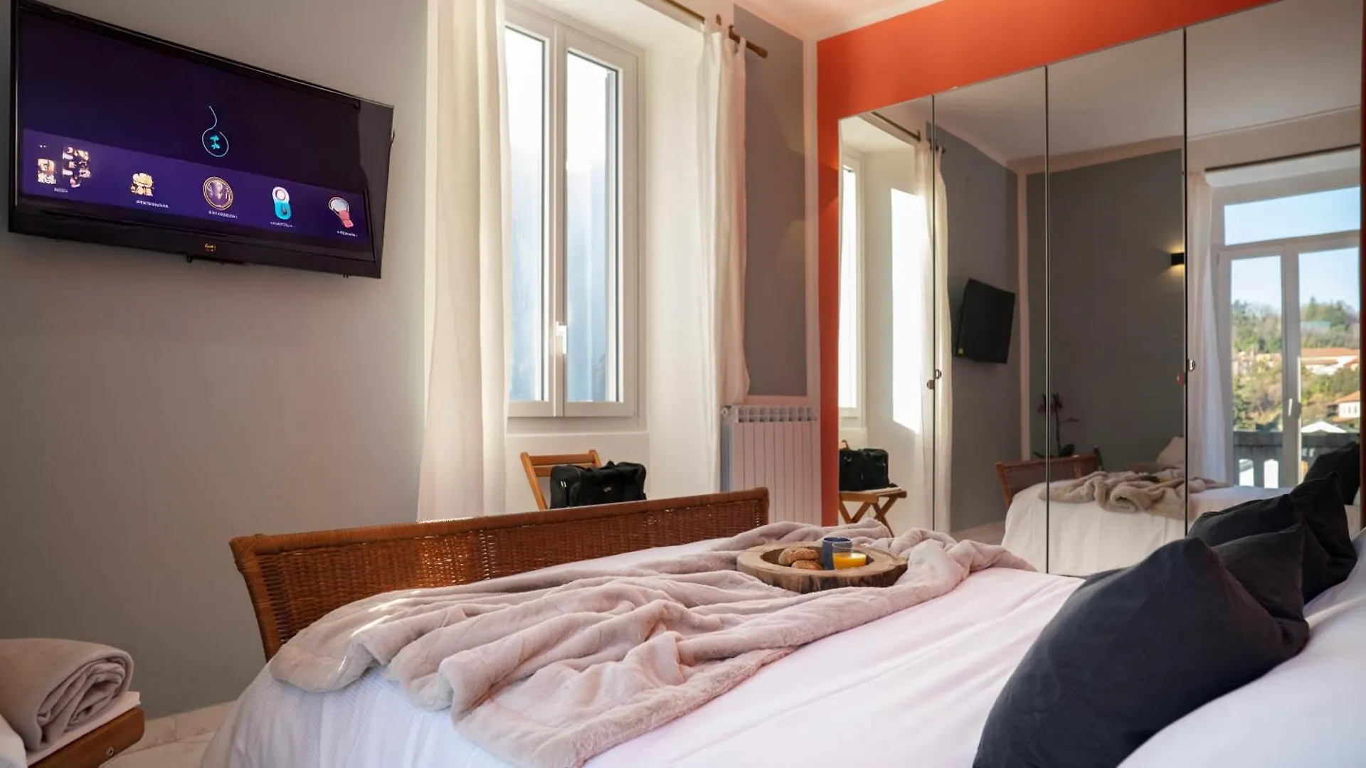 Apartment Residenza Maddalena Lago Maggiore Wifi & View Castelveccana Italy