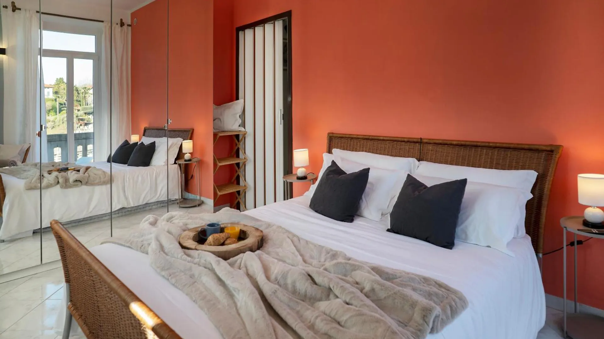 Residenza Maddalena Lago Maggiore Wifi & View Castelveccana Apartment